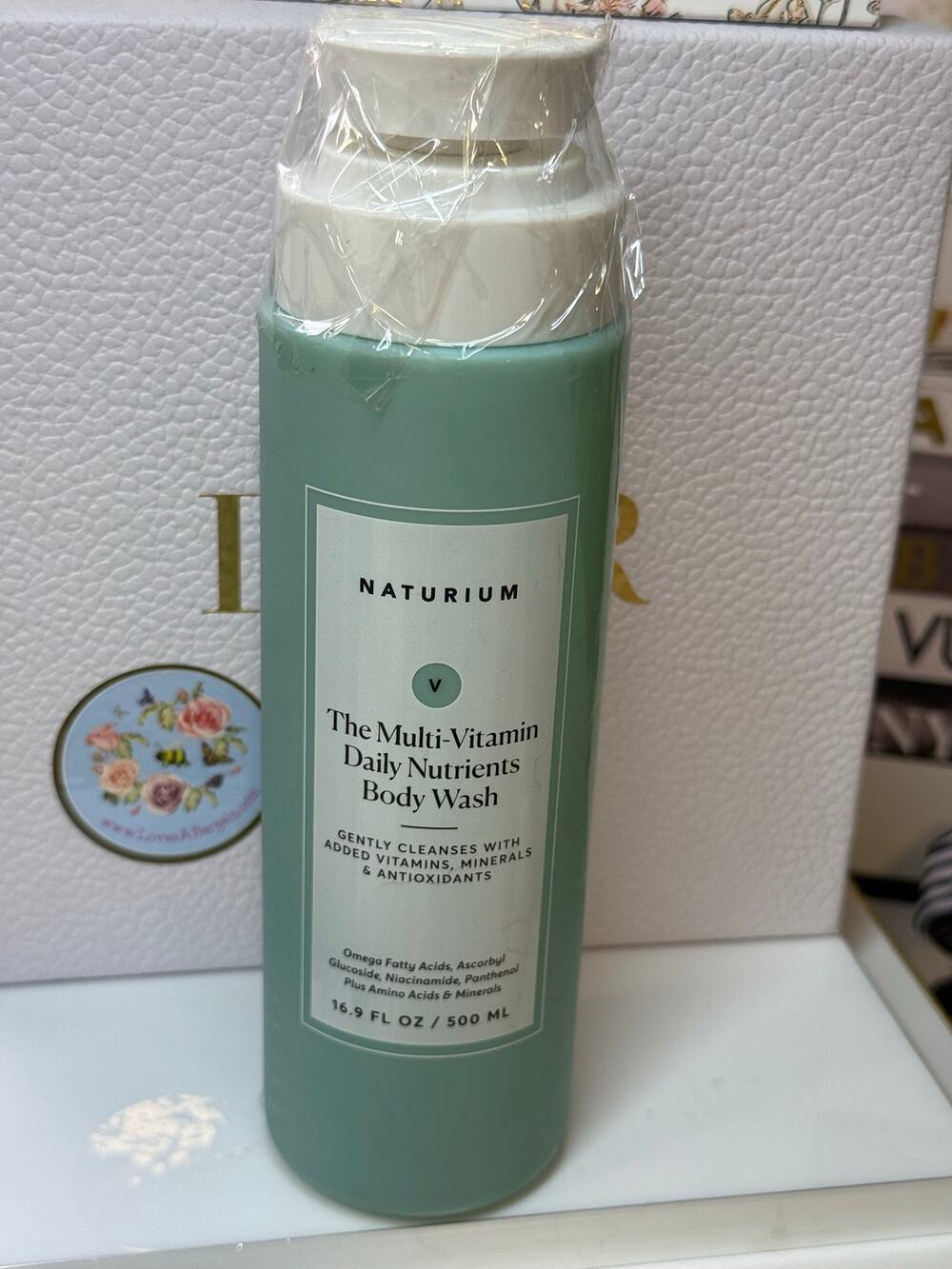 Naturium - The Multi-Vitamin Daily Nutrients Body Wash - 500 mL - NEW